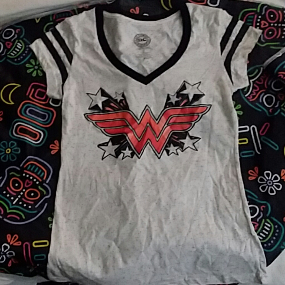 Wonder woman t shirt